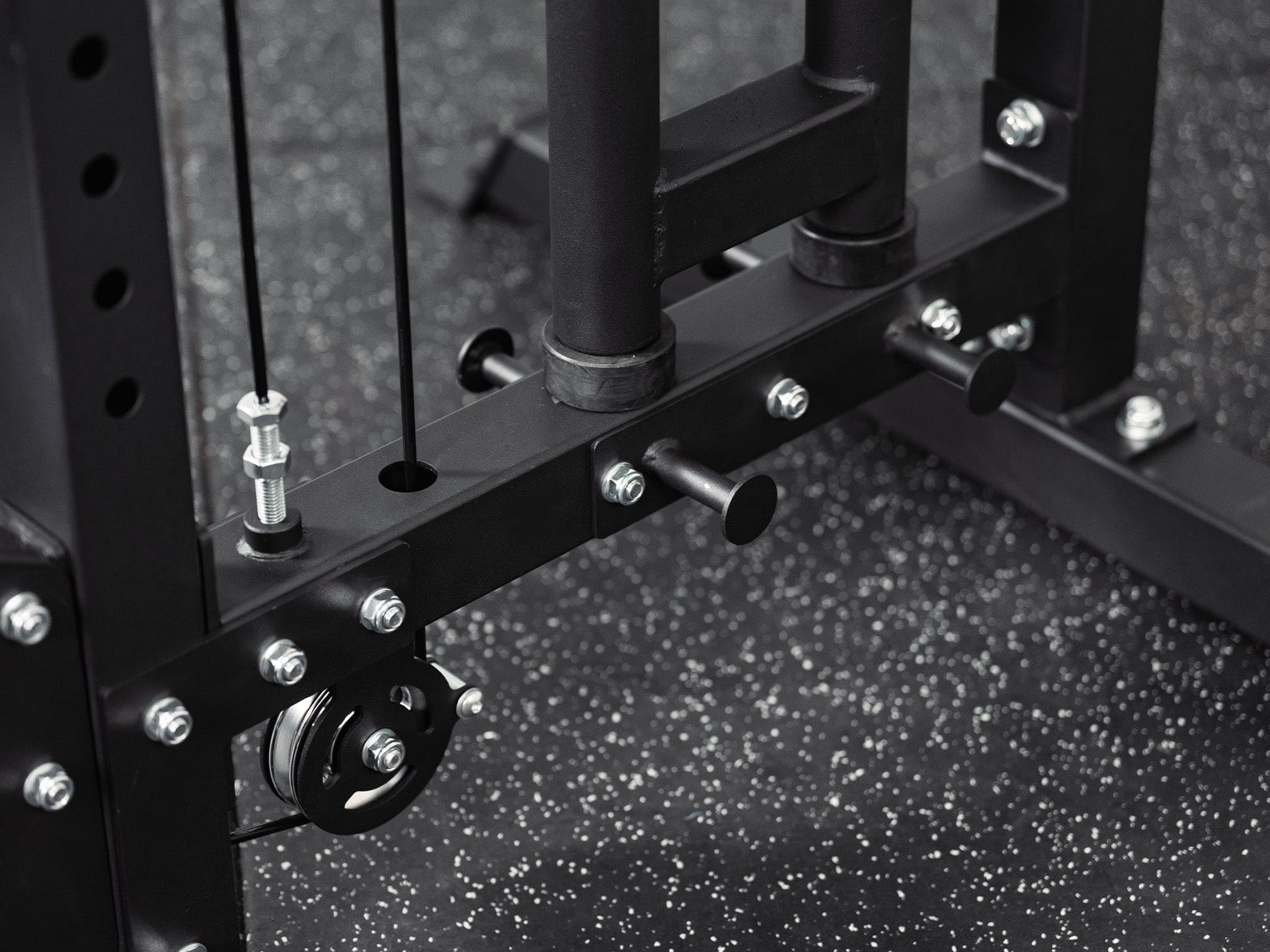 Lat Pulldown Low Row Machine with Aluminium Pulley Wheels - L4 Pro Series - Image 17
