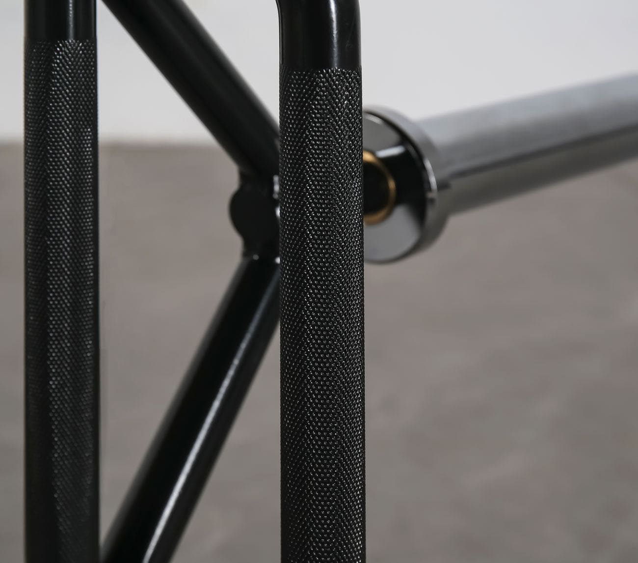 Open Trap Bar with Rotating Sleeves - Image 8