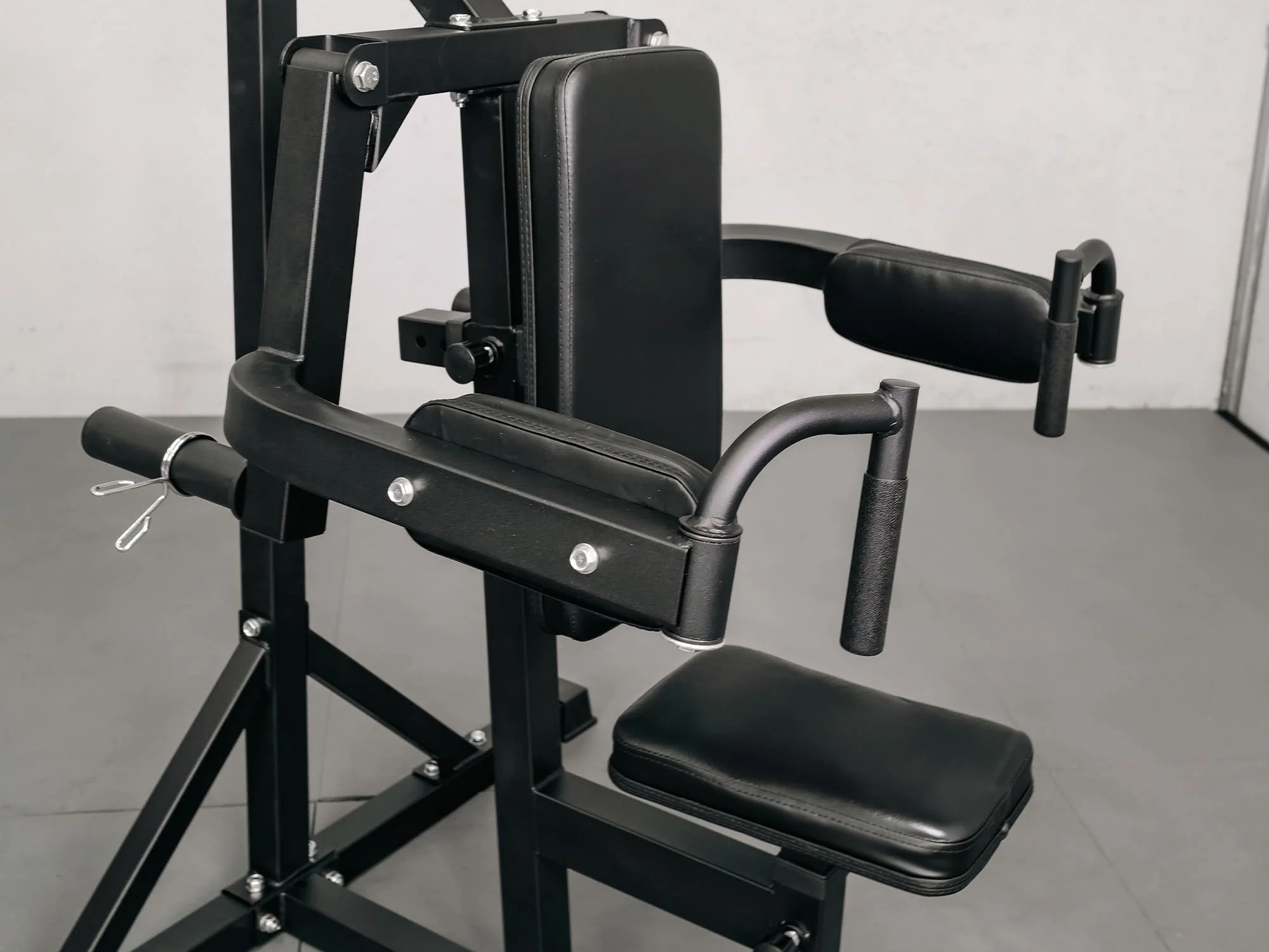 ATTIVO Plate Loaded Deltoid and Shoulder Press - Image 7