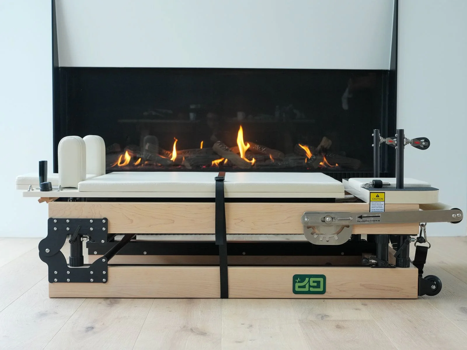Foldable Pilates Reformer - Image 9