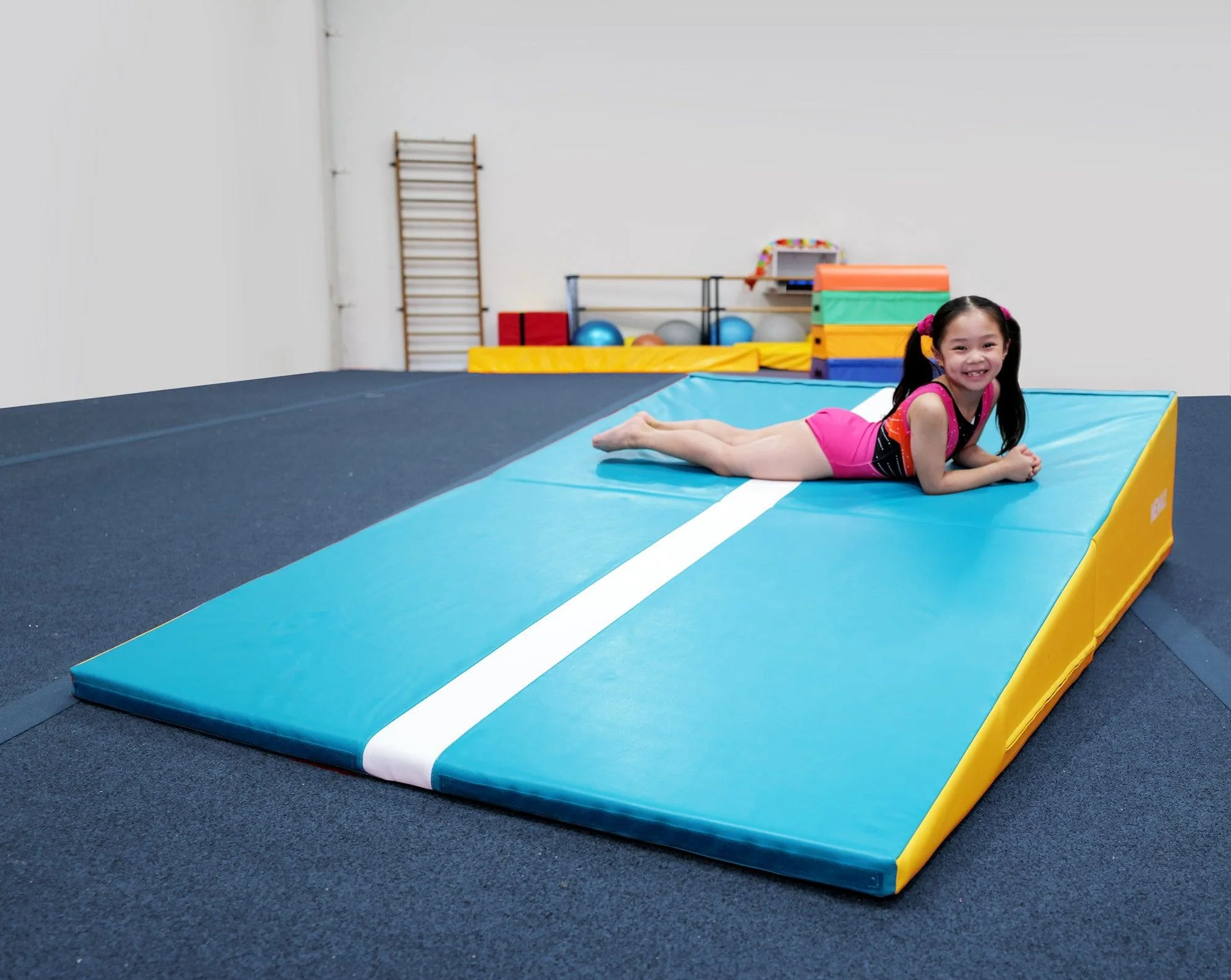 MEMAX Foldable Incline Wedge Mat - Modern Palette - Image 14