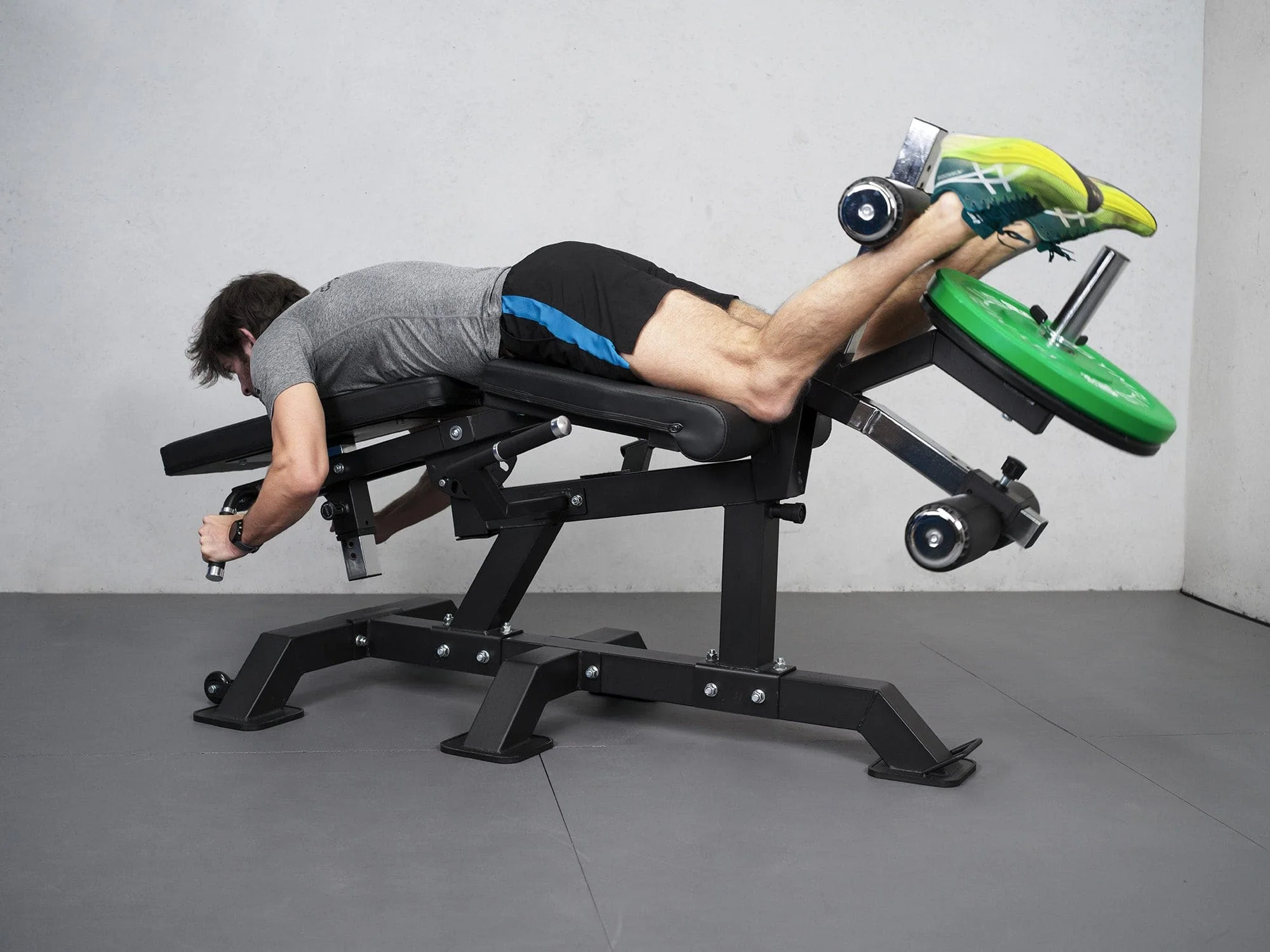 L4 Pro Series Plate Loaded Leg Extension & Prone Leg Curl - Image 8