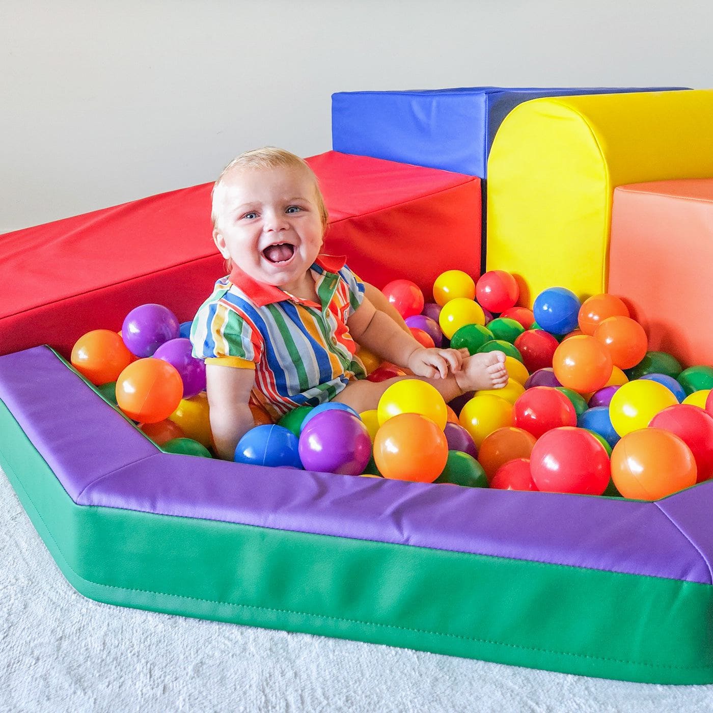 Mini Mountain Sensory Climber & Ball Pit Set - Image 10