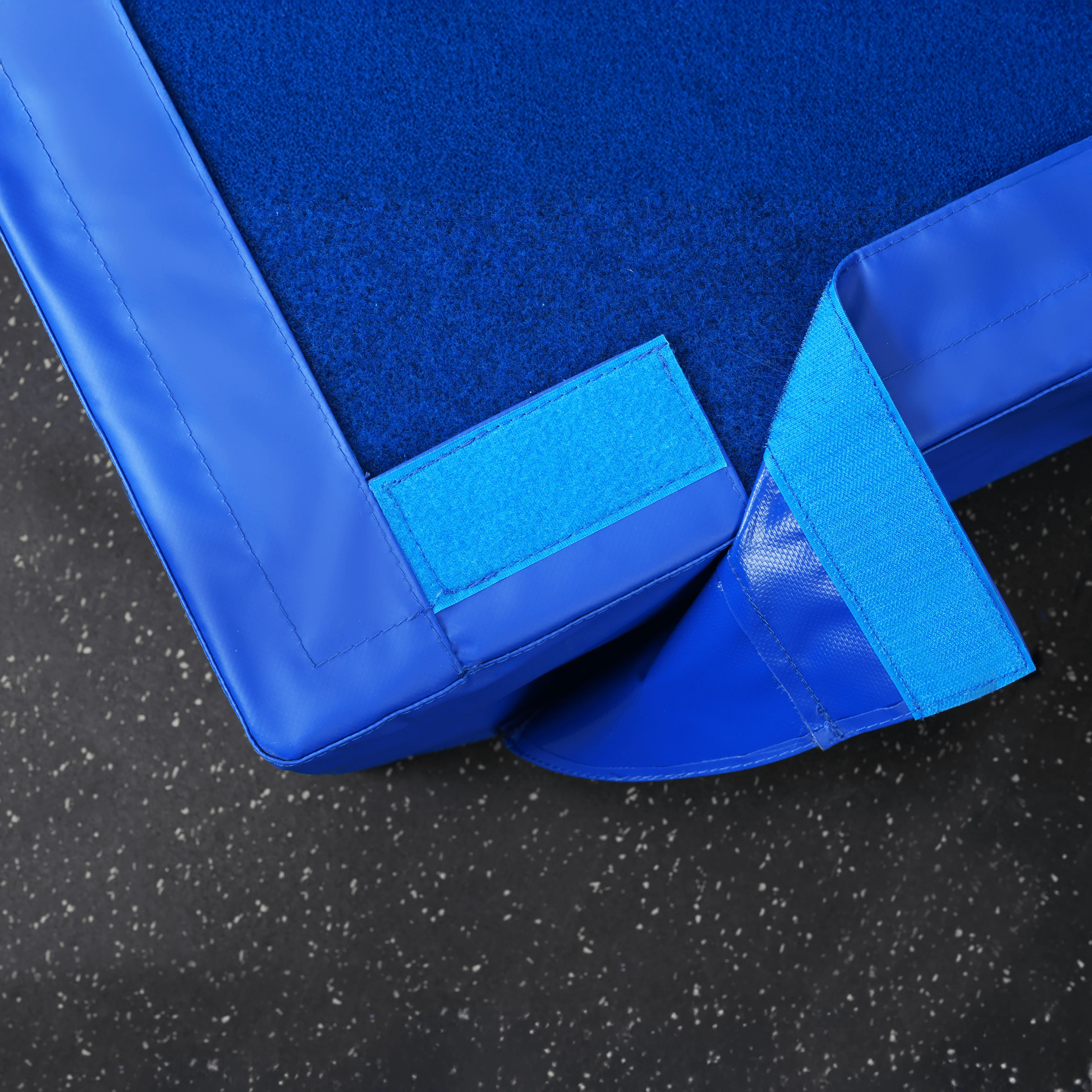 MEMAX Carpeted Safety Mat - 20cm Thickness - Image 5