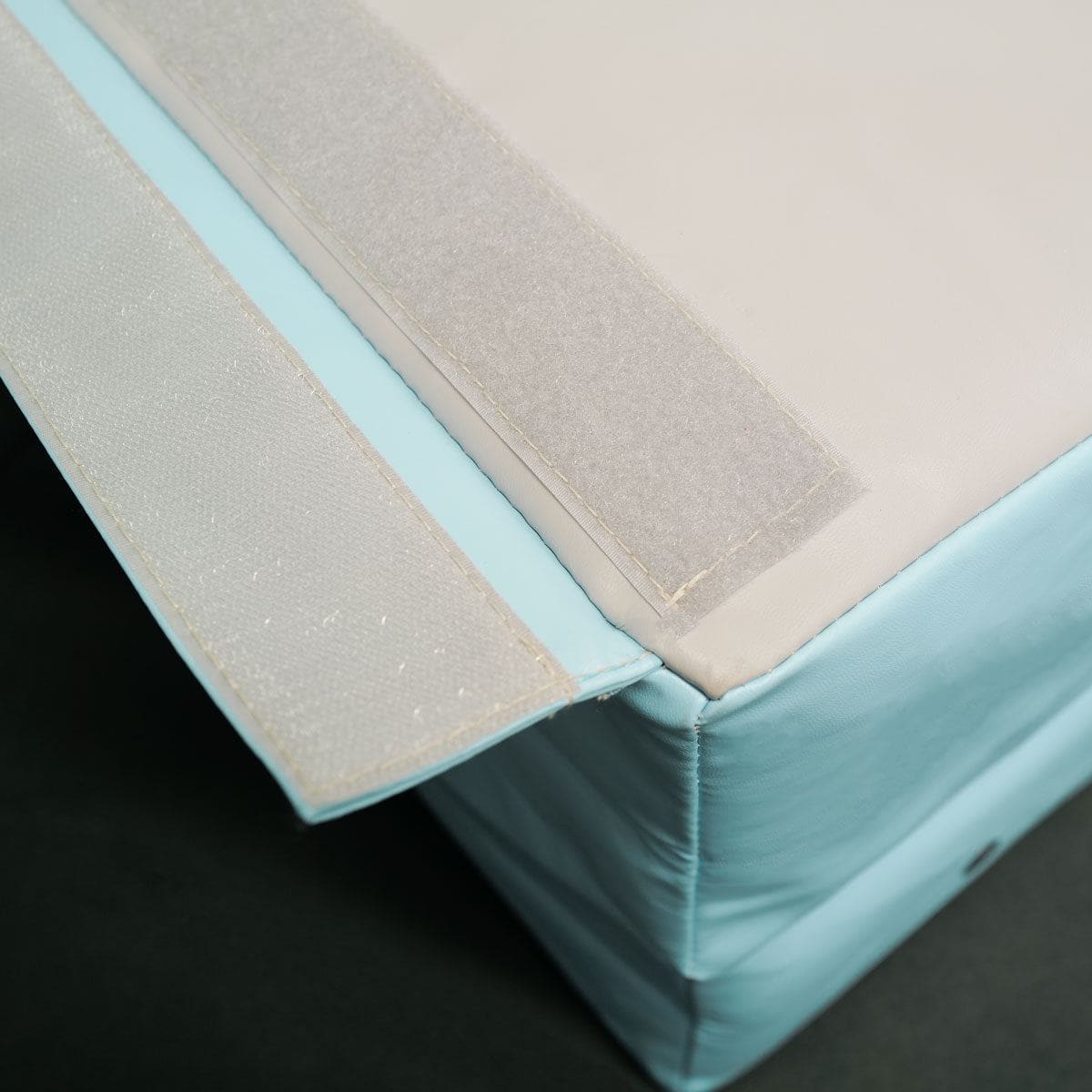 MEMAX Foldable Safety Landing Mat - 20cm Thickness - Image 9