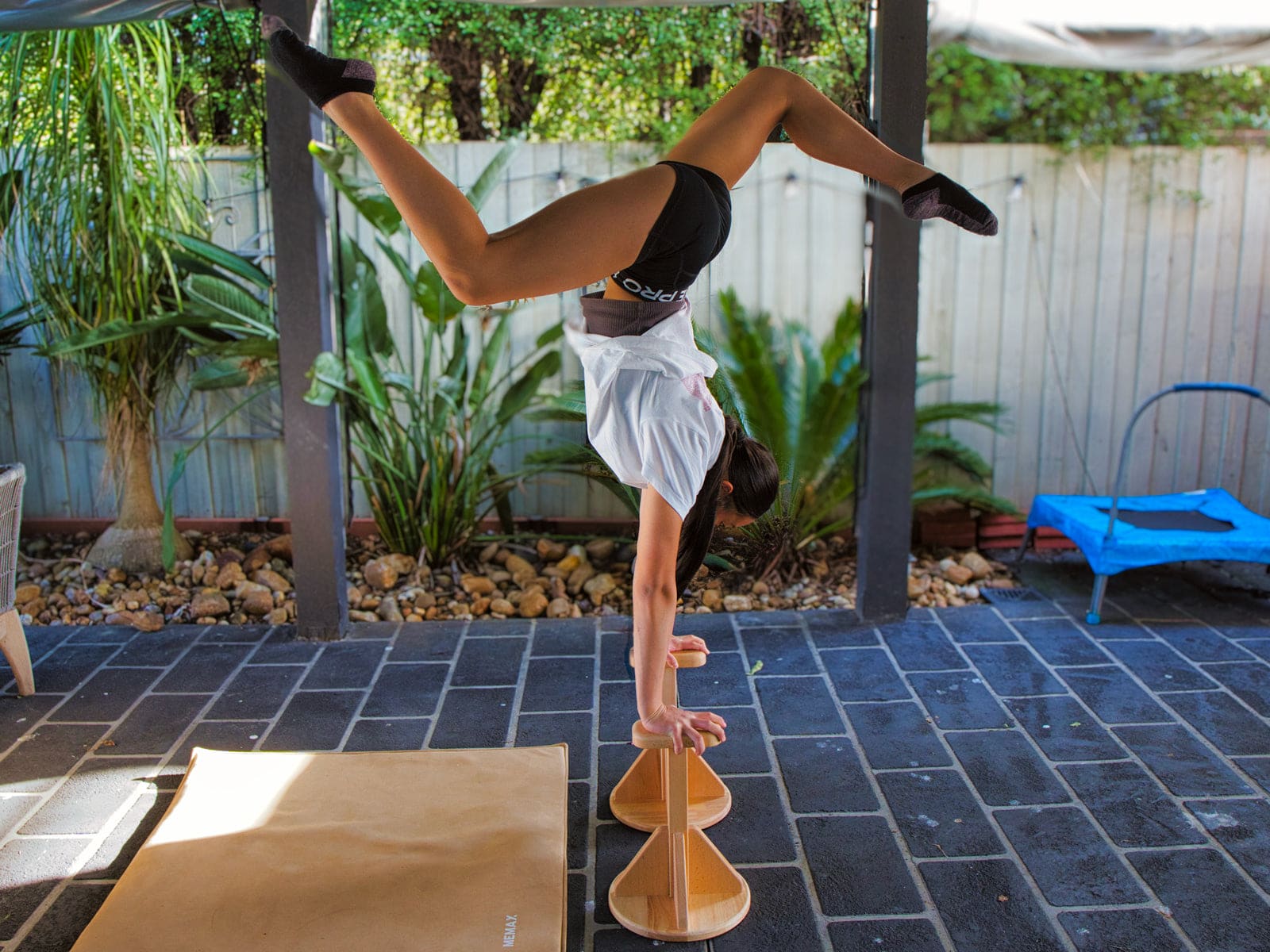 MEMAX Acrobatics Training Stand - Image 3
