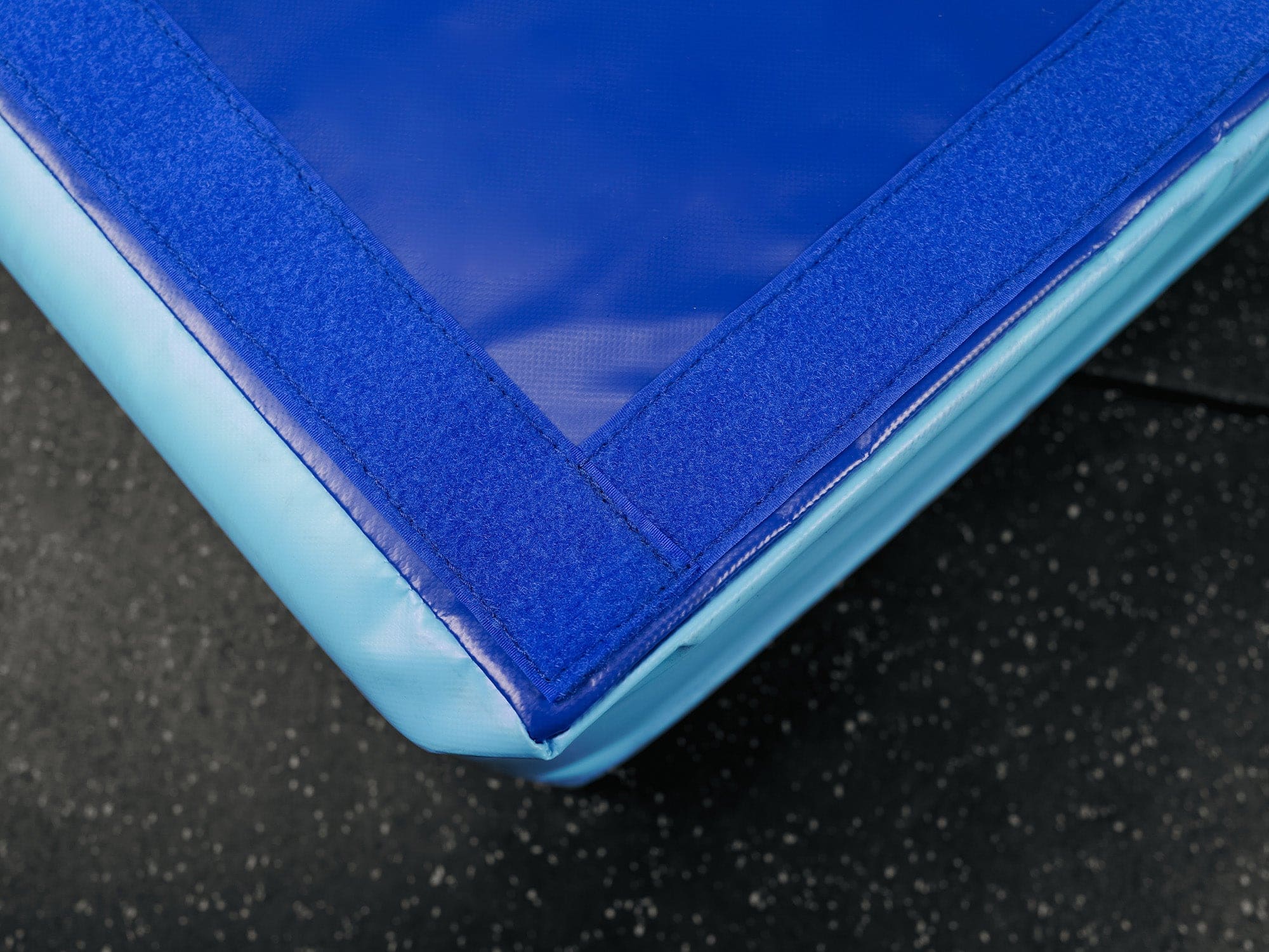 MEMAX Foldable Safety Landing Mat 300x150x20cm (with PVC Cover) - Image 3