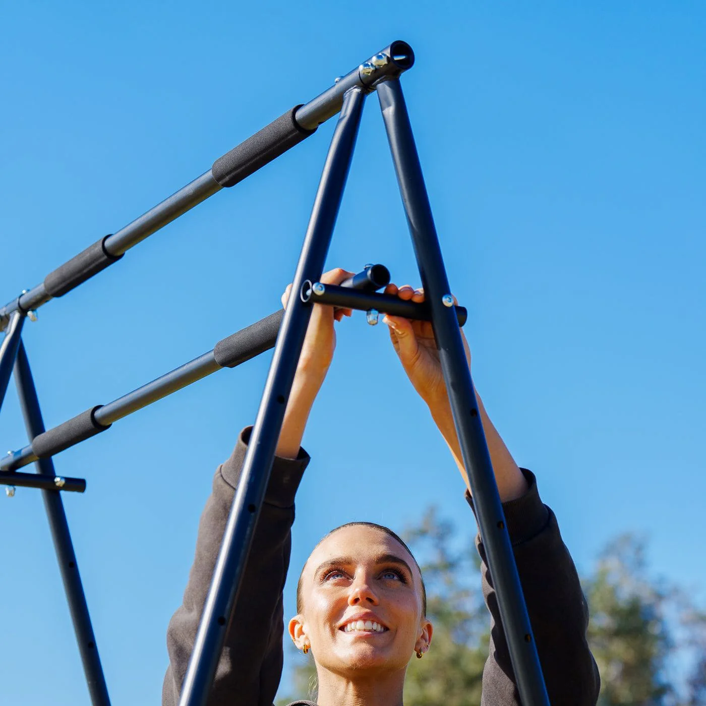 Foldable Pull-Up and Aerial Yoga Stand - Image 7