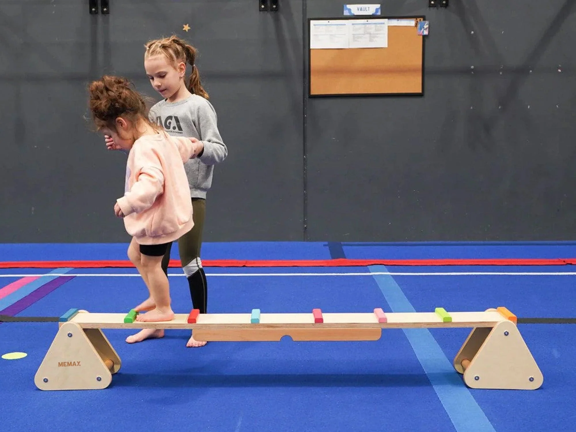 MEMAX 2-in-1 Wooden Seesaw and Rainbow Balance Bridge - Image 5